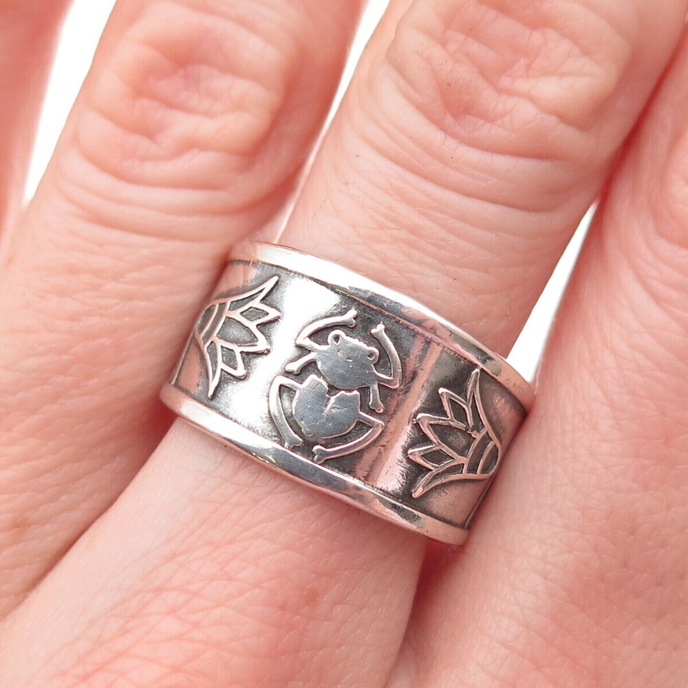 800 Silver Vintage Egyptian Scarab & Flower Oxidized Adjustable Ring Size 9